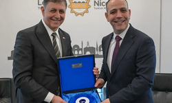 Harmancı, İzmir Büyükşehir Belediye Başkanı Tugay ile bir araya geldi