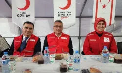 Cumhurbaşkanı Erhürman, Kızılay İftar Sofrası’nda vatandaşlarla buluştu