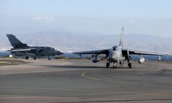 Güney Kıbrıs’ta askeri alarm: İngiliz üssünde patlama iddiası