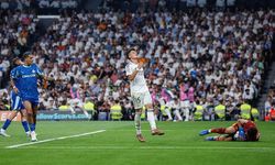 Futbol dünyası bu golü konuşuyor: Arda Güler 70 metreden avladı