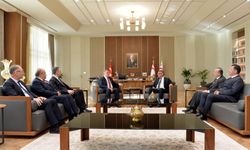 Cumhurbaşkanı Erhürman, TC Gençlik ve Spor Bakanı Osman Aşkın Bak’ı kabul etti