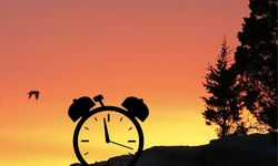 KKTC’de saatler ileri alındı: Yaz saatine geçildi