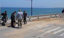 Lefke Belediyesi'nden hızlı müdahale: Çöken yol açıldı