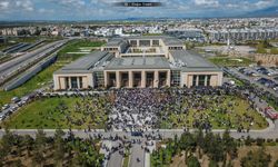 Genel grev bugün de sürüyor, gözler meclis önünde