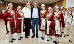 Erhürman, Kıbrıs Türk Halk Dansları Federasyonu 11.Halk Dansları Şöleni'ne katıldı