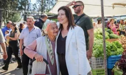 İncirli, Gönyeli ve Yenikent’te halkla bayramlaşarak yurttaşın görüş ve değerlendirmelerini dinledi