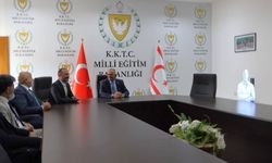 Yapay zeka tabanlı akademisyenden Bakan Çavuşoğlu’na ziyaret