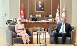 Cumhurbaşkanı Tufan Erhürman, Türkiye Cumhuriyeti Aile ve Sosyal Hizmetler Bakanı Mahinur Özdemir Göktaş’ı kabul etti