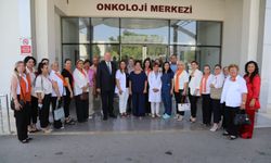 Zerrin Üstel’den çocuklara anlamlı ziyaret