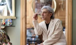 Okan Bayülgen: Sokağa çıkarsanız Kıbrıs halkına bayılırsınız