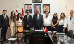 Hakan Dinçyürek: Genç hekimlerin haklı mücadelesinin yanındayız