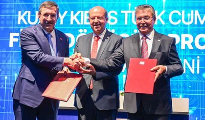Başbakan Ünal Üstel: "KKTC’yi dijital çağa taşıyacak dev adım atıldı"