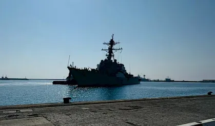 ABD savaş gemisi Limasol Limanı’nda