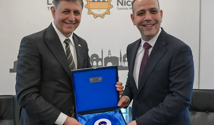 Harmancı, İzmir Büyükşehir Belediye Başkanı Tugay ile bir araya geldi