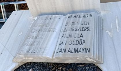 Mezar taşındaki vasiyet: “Can alıp can vermek sadece Allah’a mahsustur”