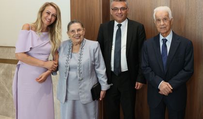 Cumhurbaşkanı Tufan Erhürman ve eşi, Derviş Eroğlu ve eşiyle görüştü