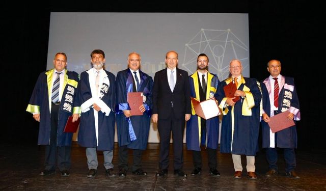 Cumhurbaşkanı Ersin Tatar, YDÜ Bilim Ödülleri Töreni’ne katıldı