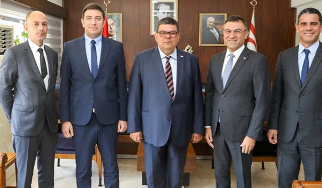 Berova, Kuzey Kıbrıs Turcell Genel Müdürü Murat Küçüközdemir ve beraberindeki heyeti kabul etti