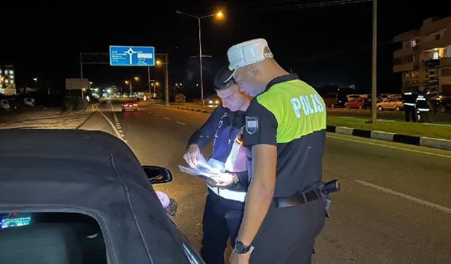 Trafik denetimlerinde 5 sürücü tutuklandı