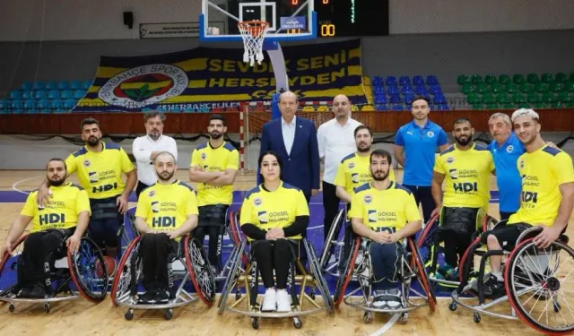 Cumhurbaşkanı Tatar, Türkiye Tekerlekli Sandalye Basketbol Süper Lig karşılaşmasını izledi