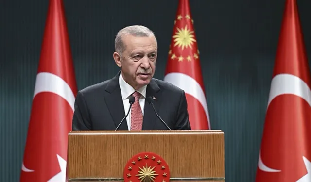 Erdoğan: Kimin kiminle yürüdüğü, kimin kime borçlandığı muamma