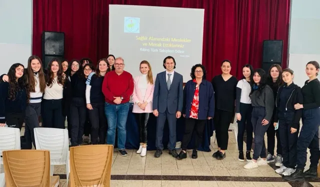 Kıbrıs Türk Tabipleri Odası Gazimağusa Türk Maarif Koleji'nde söyleşi gerçekleştirdi