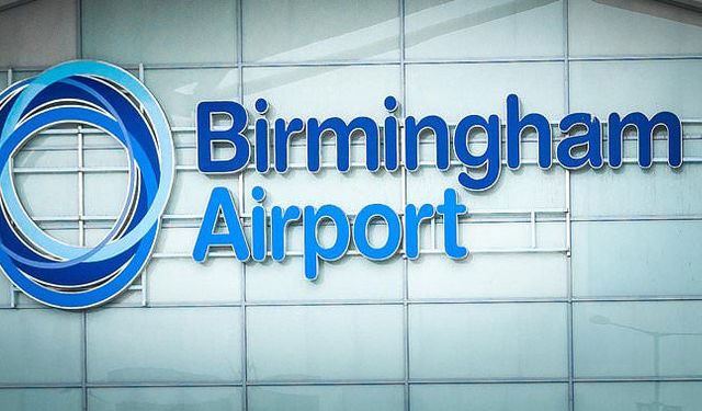 Birmingham Havalimanı şüpheli paket nedeniyle kapatıldı