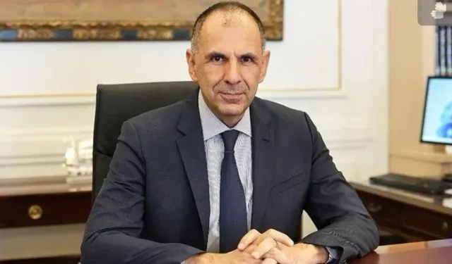 Yunanistan Dışişleri Bakanı yarın Güney Kıbrıs’a gidecek