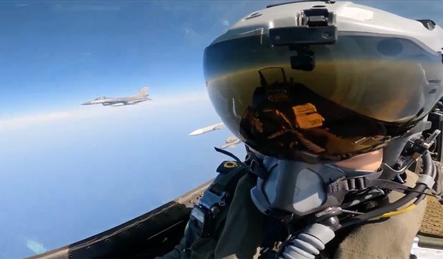 Türk Hava Kuvvetleri Kıbrıs'ın güneyinde