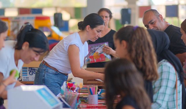 Mağusa'da "Okul Başlıyor" pazarında örnek dayanışma