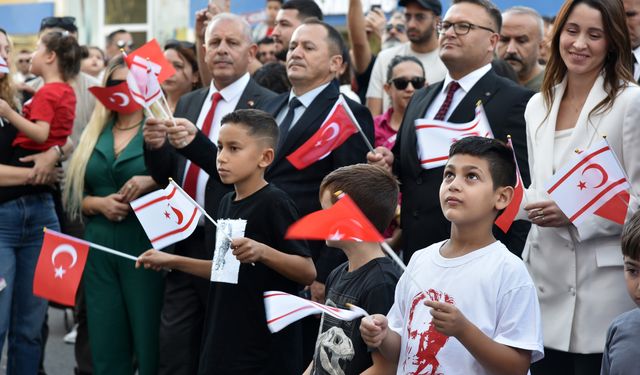 Başkent Lefkoşa’da “Cumhuriyet Korteji” düzenlendi