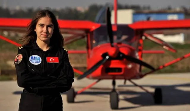 16 yaşındaki Defne Özcan Türkiye’nin en genç kadın pilot adayı oldu