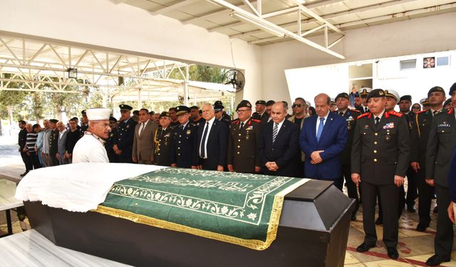 Şehit Teğmen Caner Gönyeli’nin eşi Nükhet Gönyeli toprağa verildi