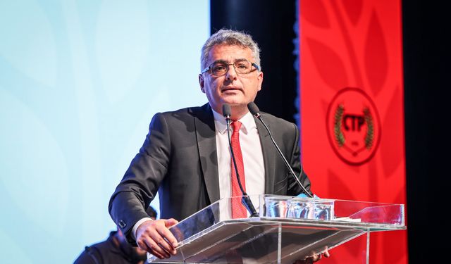 Erhürman’dan Sert Çıkış: “Bu ülke, yönetenler tarafından yaşanılmaz hale getirildi”