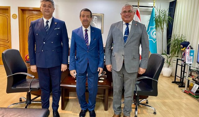 Dışişleri Bakanı Ertuğruloğlu, Karaca ve Balaban’ı kabul etti