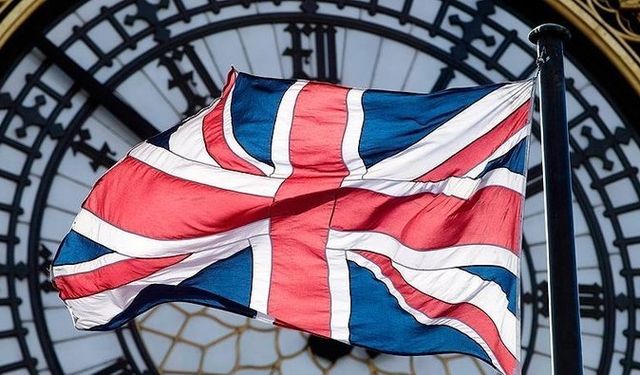 İngiltere ekonomisi Ekim ayında büyümeye döndü; GSYİH yüzde 0,1 arttı