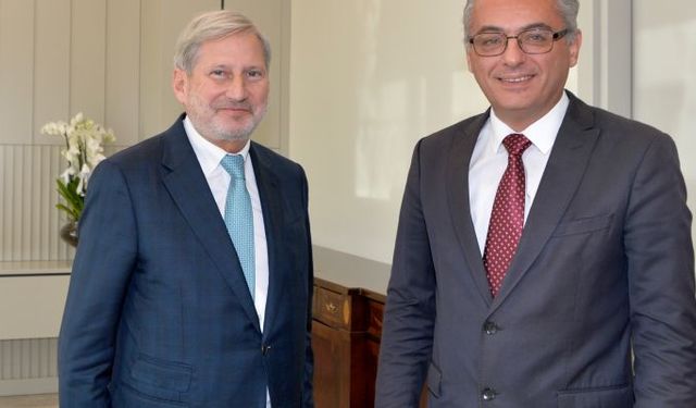 Cumhurbaşkanı Tufan Erhürman Johannes Hahn’ı kabul etti