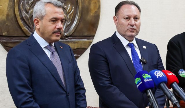 Öztürkler: Kıbrıs Türk halkının geleceği, Türkiye ile omuz omuza ilerlemekten geçiyor