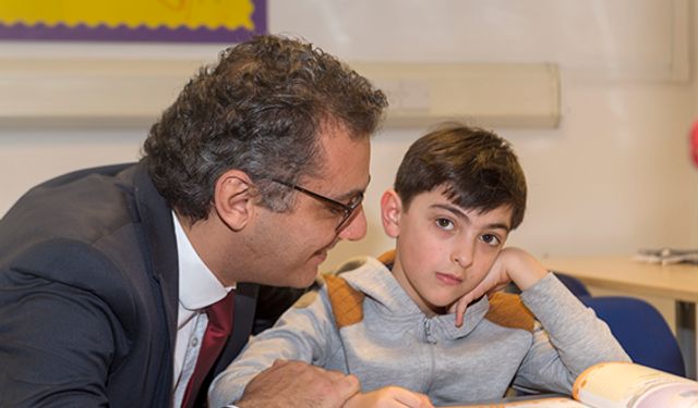 Tufan Erhürman’dan öğretmenlere ve ailelere çağrı: Çocuklarımıza kitap hediye edelim