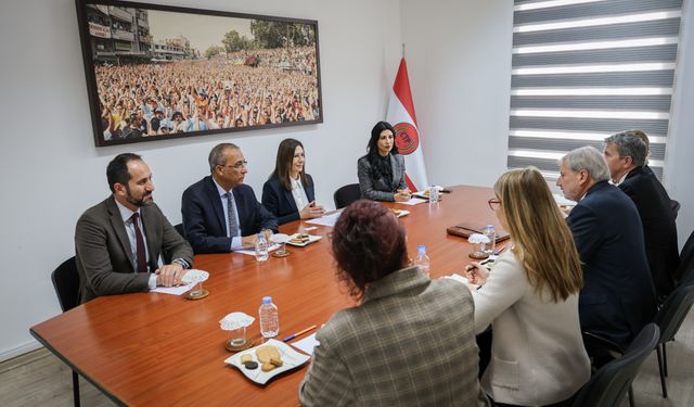 CTP Genel Başkanı İncirli, AB Kıbrıs Özel Temsilcisi Johannes Hahn’ı kabul etti