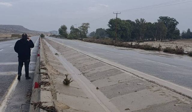 Serhatköy’de temizlik çalışmaları tamamlandı, trafik akışına açıldı