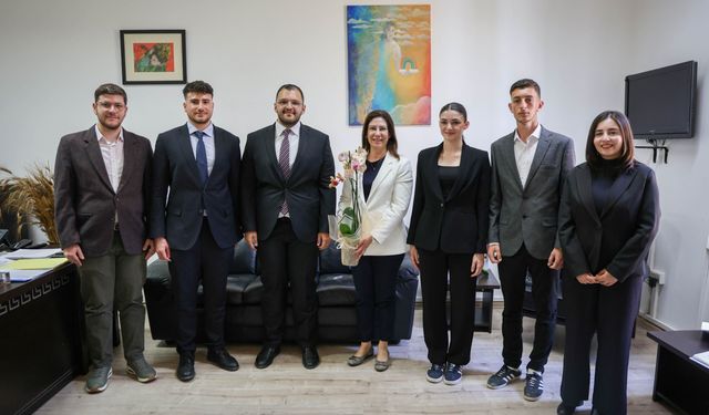 İncirli: Karar alma süreçlerinde gençler merkezde olacak