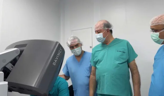 KKTC’de sağlıkta tarihi gün: İki robotik cerrahi ameliyatı başarıyla gerçekleştirildi
