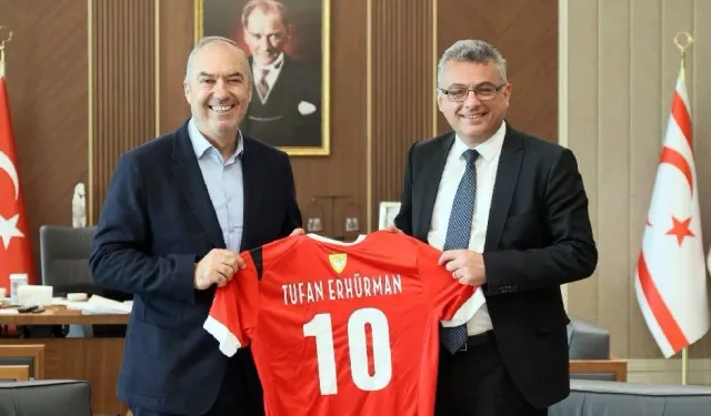Tufan Erhürman’dan A Milli Futbol Takımı’na tebrik telefonu