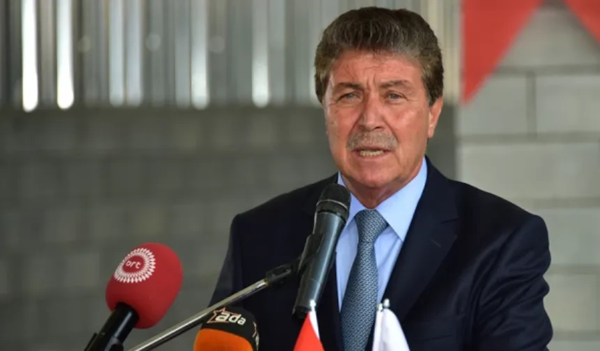 Üstel’den Hristodulidis’e tepki: Türkiye, Kıbrıs’ta asla savaş suçu işlememiştir!