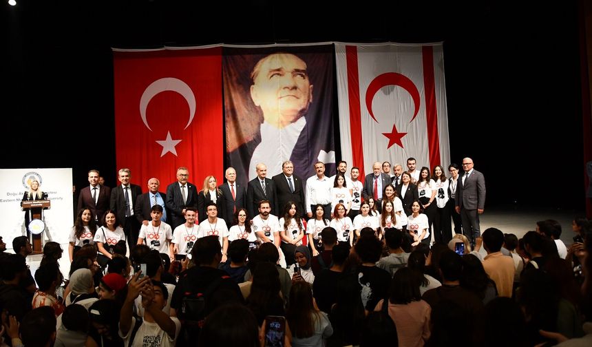 “Cumhuriyet 100 Yaşında” Paneli DAÜ’de Yapıldı