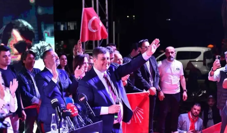 İzmir Büyükşehir Belediye Başkanlığını CHP adayı Cemil Tugay kazandı