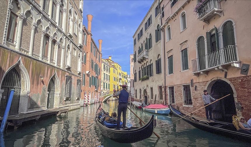 Venedik 8 günde 700 bin euro kazandı