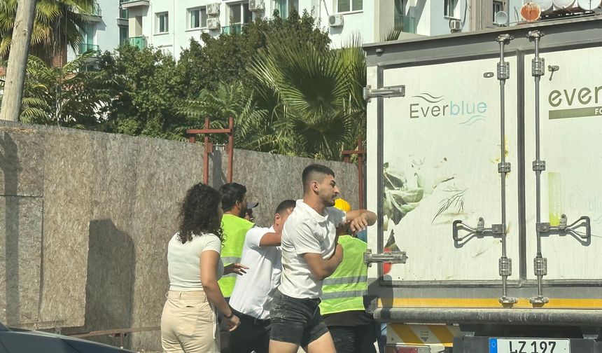 Girne’de güpegündüz trafik kavgası: Vatandaşlar müdahale etti