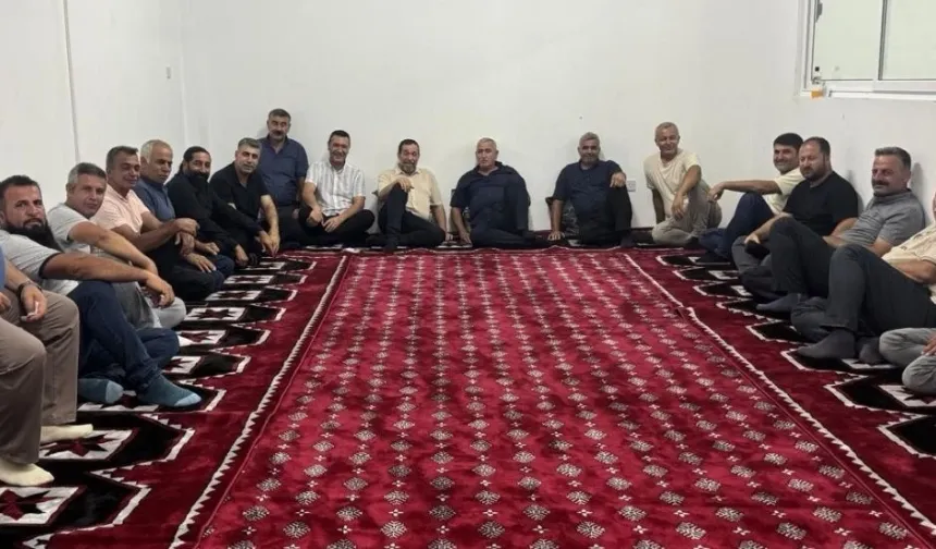 Serdar Denktaş yeni parti hazırlıklarını sürdürüyor